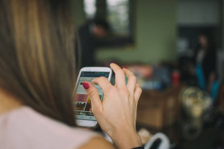 Sharing some simple ideas to make good use of your time over mindlessly scrolling social media on your phone. @thankfulhomemaker